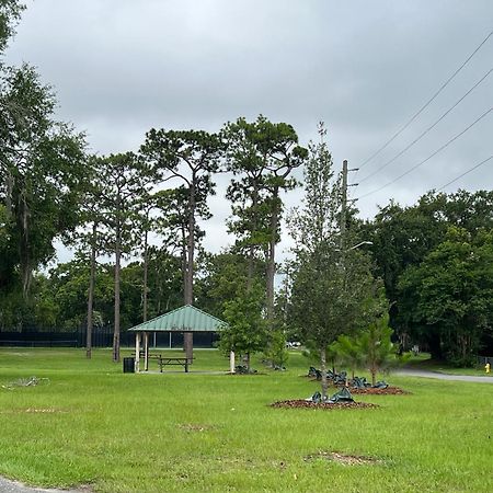 Pool Home Sleeps 6 With Large Fenced Yard Jacksonville Dış mekan fotoğraf
