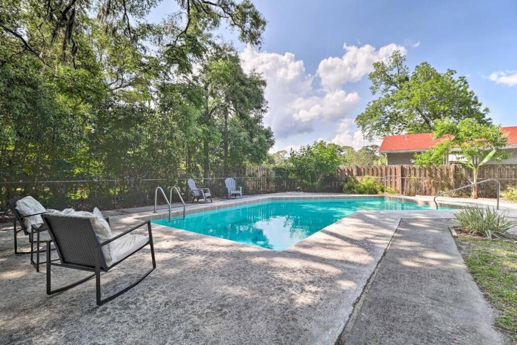 Pool Home Sleeps 6 With Large Fenced Yard Jacksonville Dış mekan fotoğraf